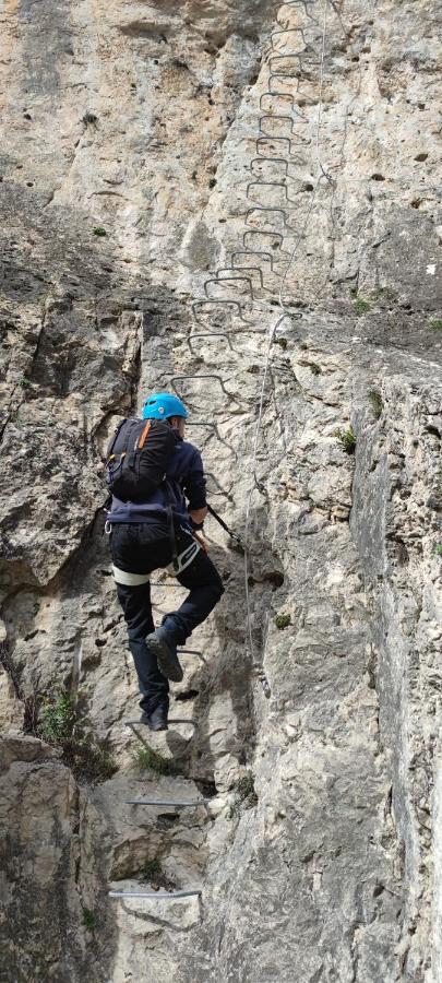 Hotel Rio Escabas, Serrania De Cuenca Cañamares Dış mekan fotoğraf